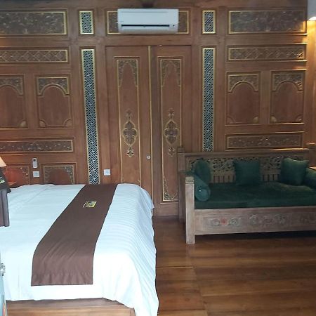 Villa Telaga Wana 苏卡瓦提 外观 照片