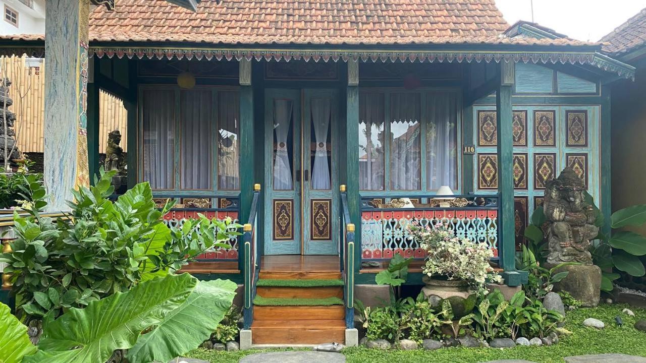Villa Telaga Wana 苏卡瓦提 外观 照片