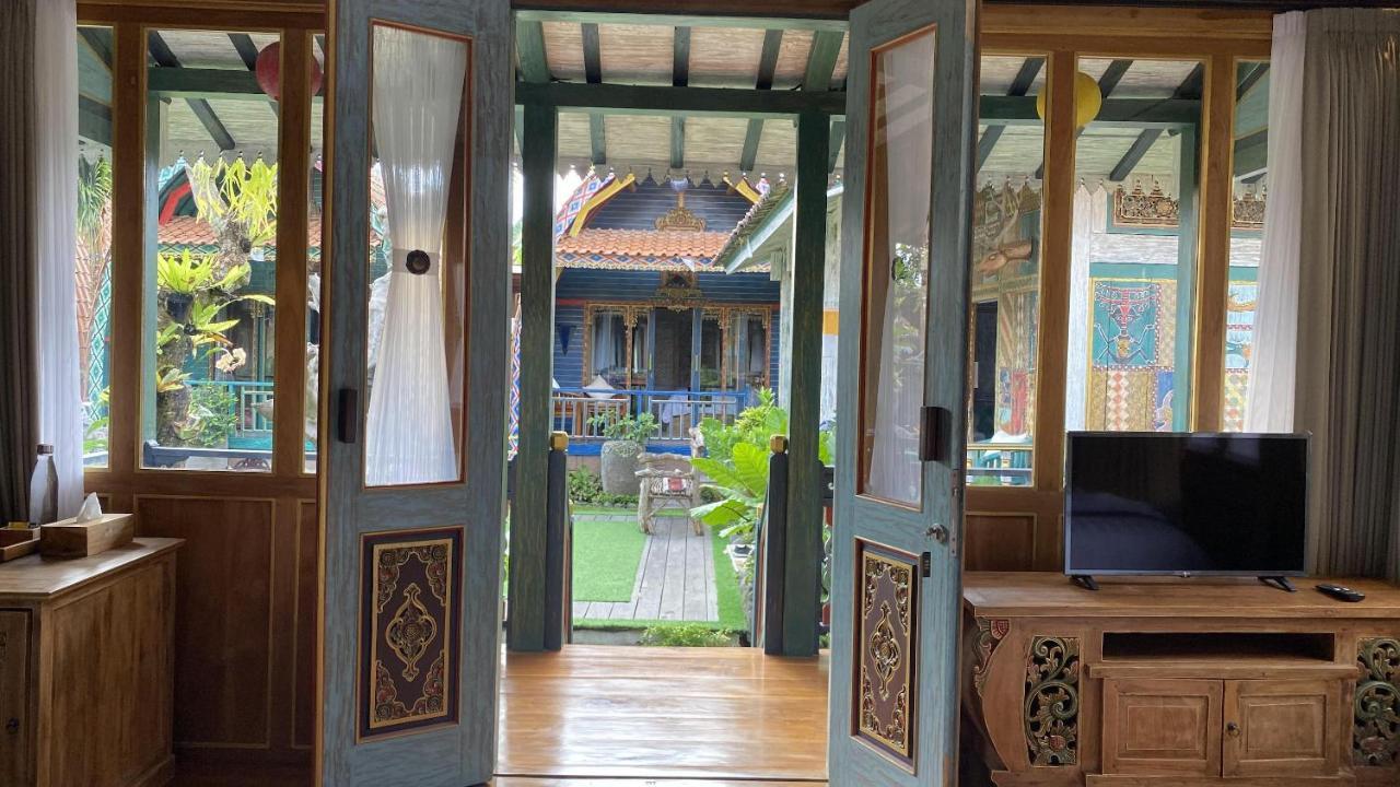 Villa Telaga Wana 苏卡瓦提 外观 照片