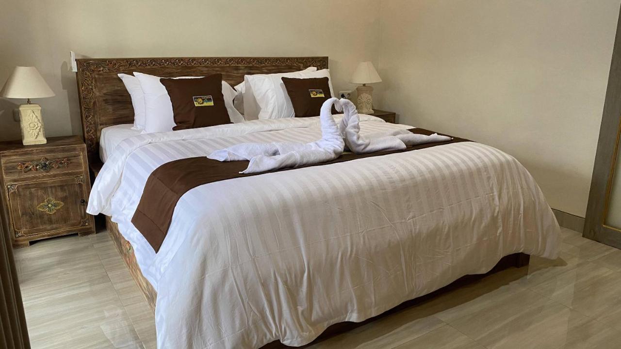 Villa Telaga Wana 苏卡瓦提 外观 照片