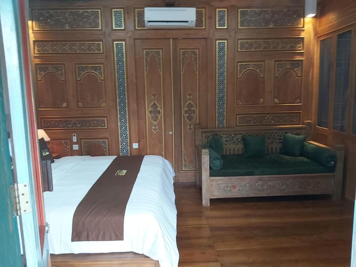 Villa Telaga Wana 苏卡瓦提 外观 照片